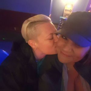 Meet your Posher, Dee